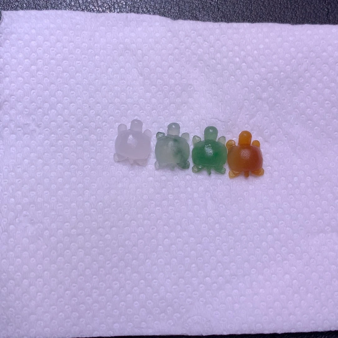 败***们定制翡翠未镶嵌乌龟