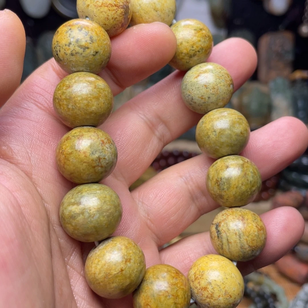 岫岩河磨玉（透闪石质玉）未镶嵌颈饰卡18