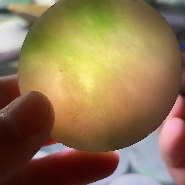 翡翠挂件未镶嵌毛料103