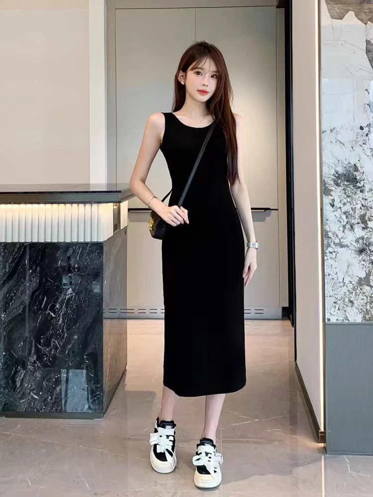 女款感黑色吊带直筒女春夏季2025新款法式修身包臀后妈内搭长裙