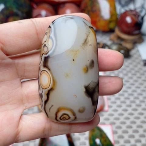 未镶嵌玛瑙/玉髓珠宝奇石拿****下