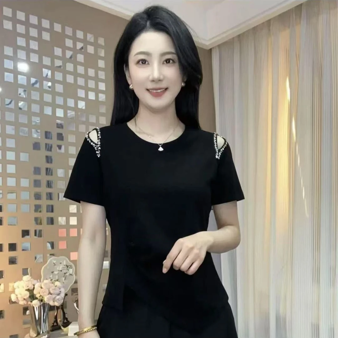 设计感小众钉珠露肩短袖T恤女士夏季新款不规则显瘦洋气衣服女