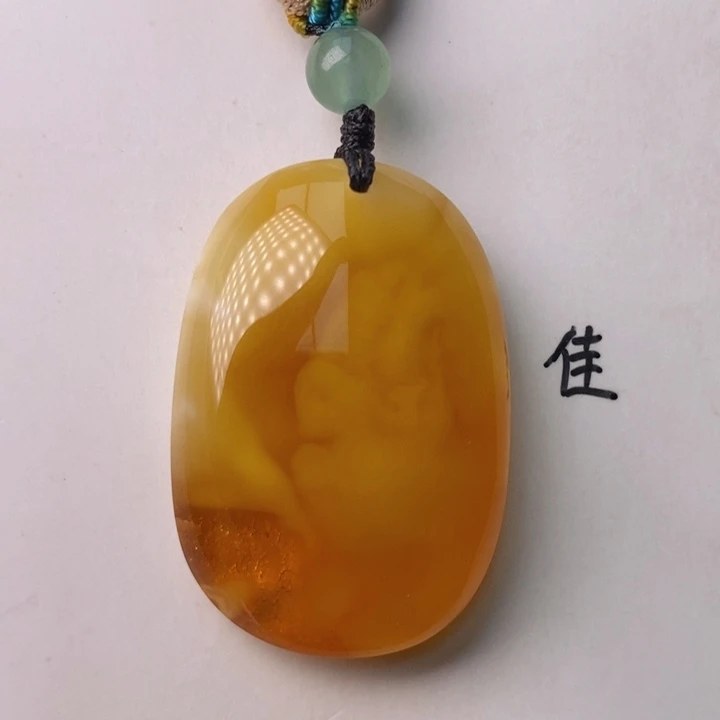 未镶嵌琥珀珠宝奇石