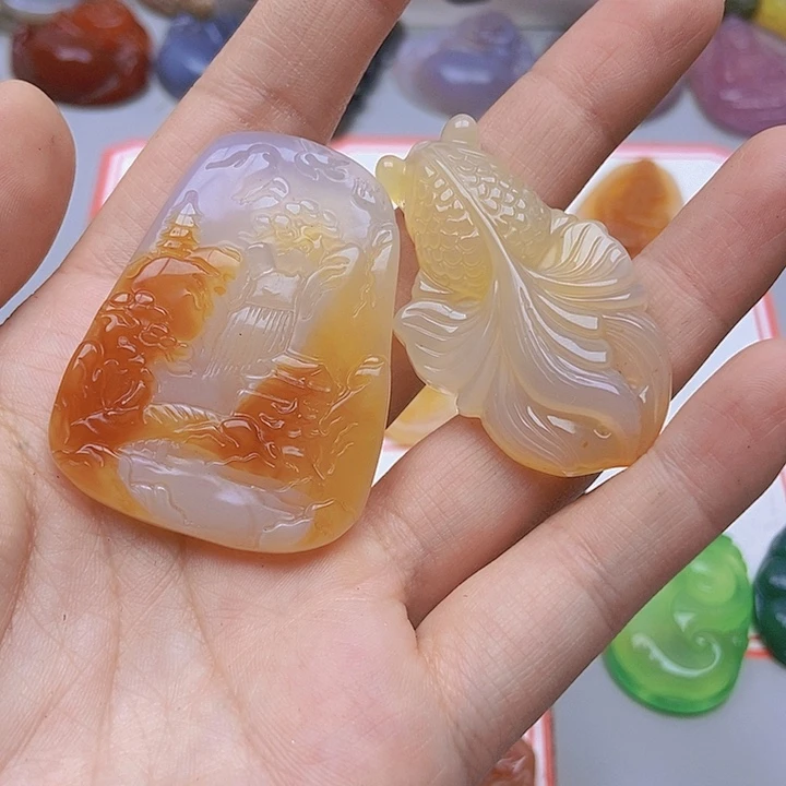 【闪购商品】玛瑙/玉髓未镶嵌珠宝半成品清**月