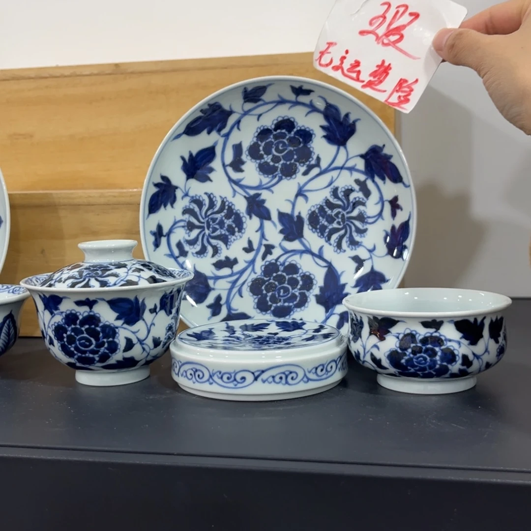 青花仿元四相牡丹