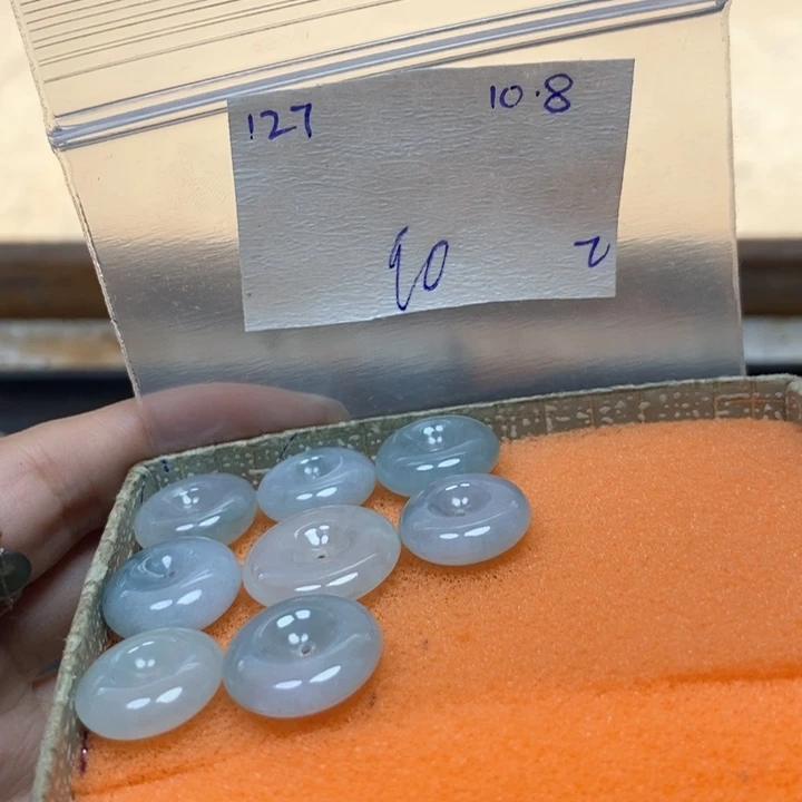 雅***祺定制翡翠未镶嵌不退