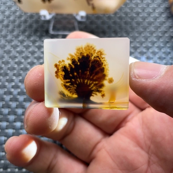 水***社玛瑙/玉髓未镶嵌颈饰