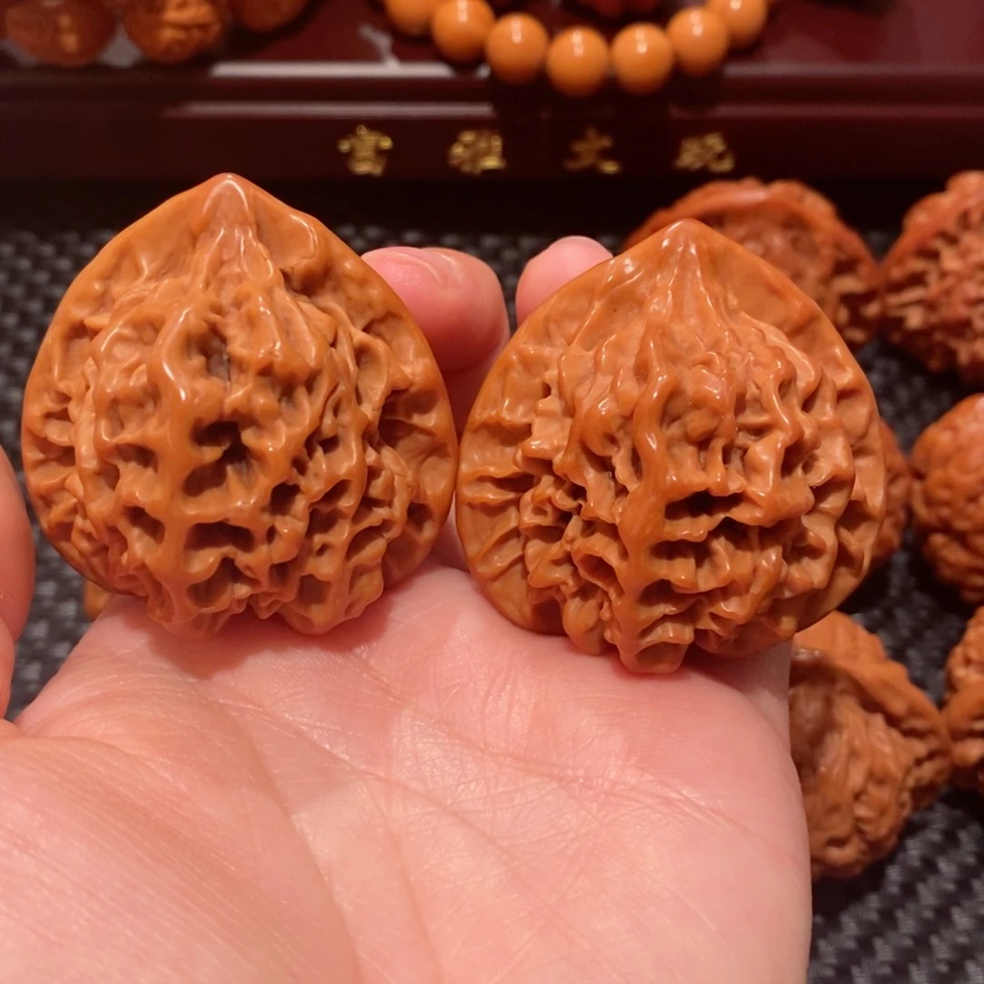 文玩核桃把件龙鳞纹