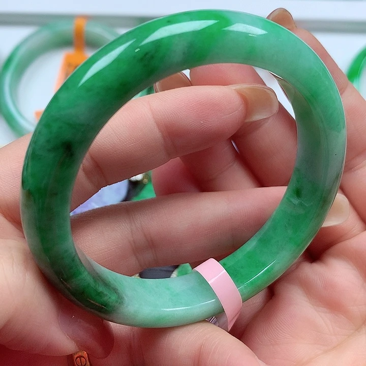 未镶嵌手镯翡翠翡翠手镯