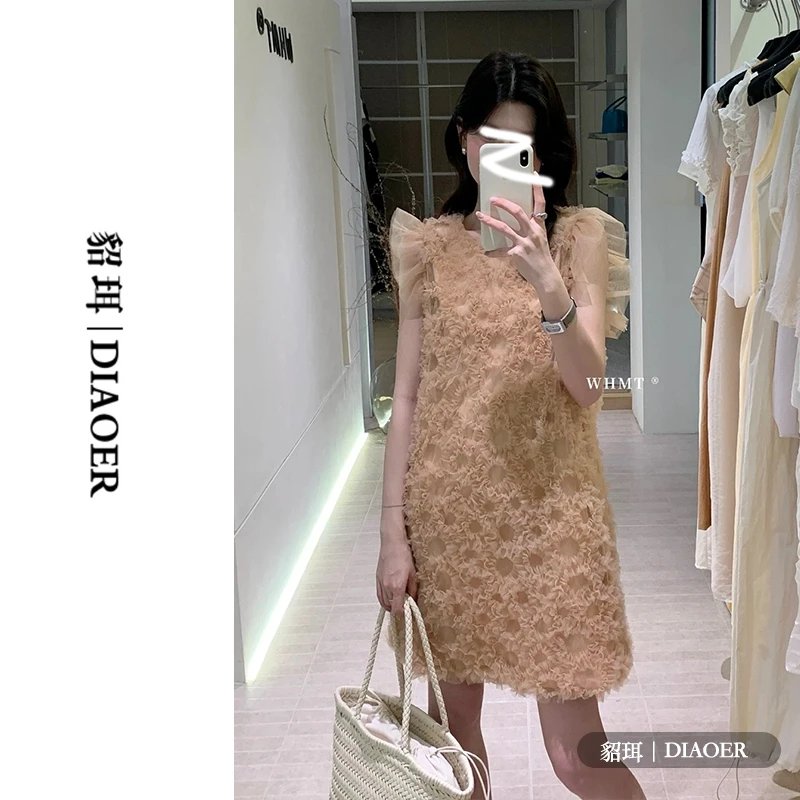 修身显瘦设计感小众短裙子重工花瓣蕾丝拼接连衣裙女夏季新款