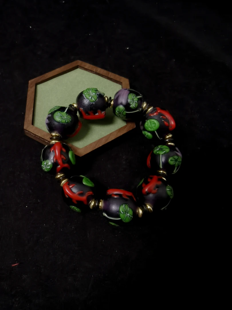 铜合金琉璃手链 1246黑色鱼细莲手链