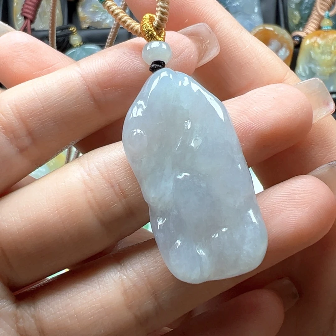 翡翠颈饰未镶嵌随行