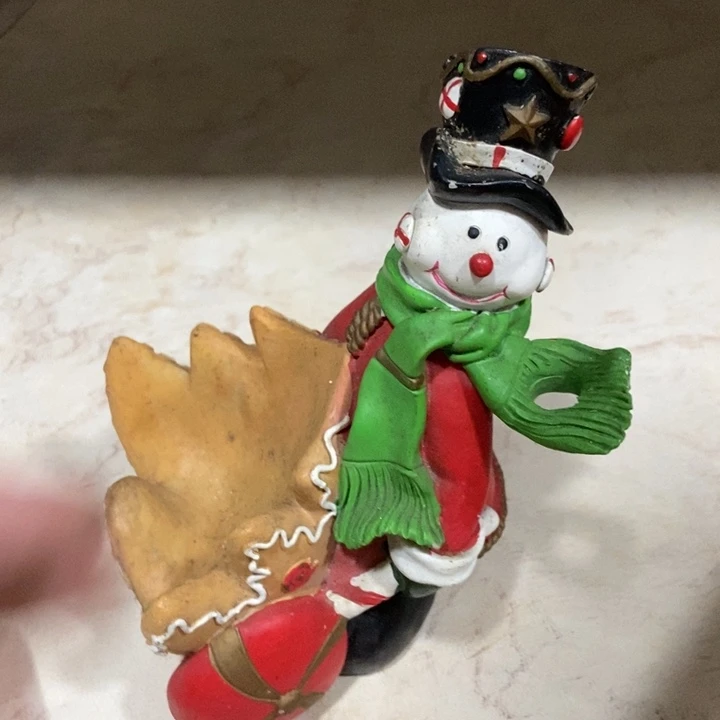 蕾***o树脂工艺品默认微瑕