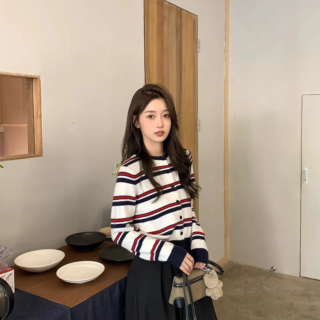 撞色条纹长袖针织开衫女2025早秋季新款慵懒风小个子短款外套上衣