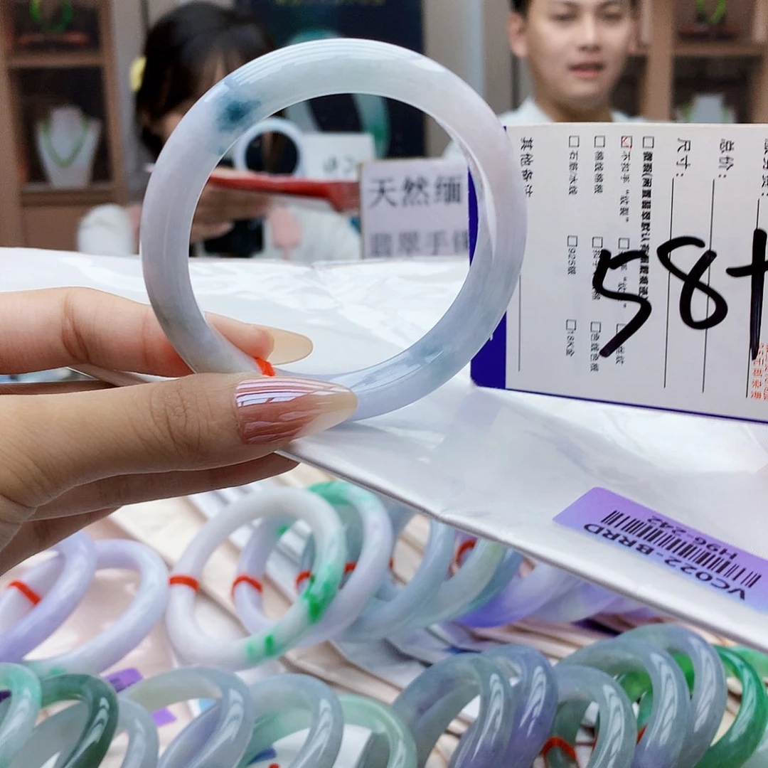 未镶嵌手镯翡翠vvv