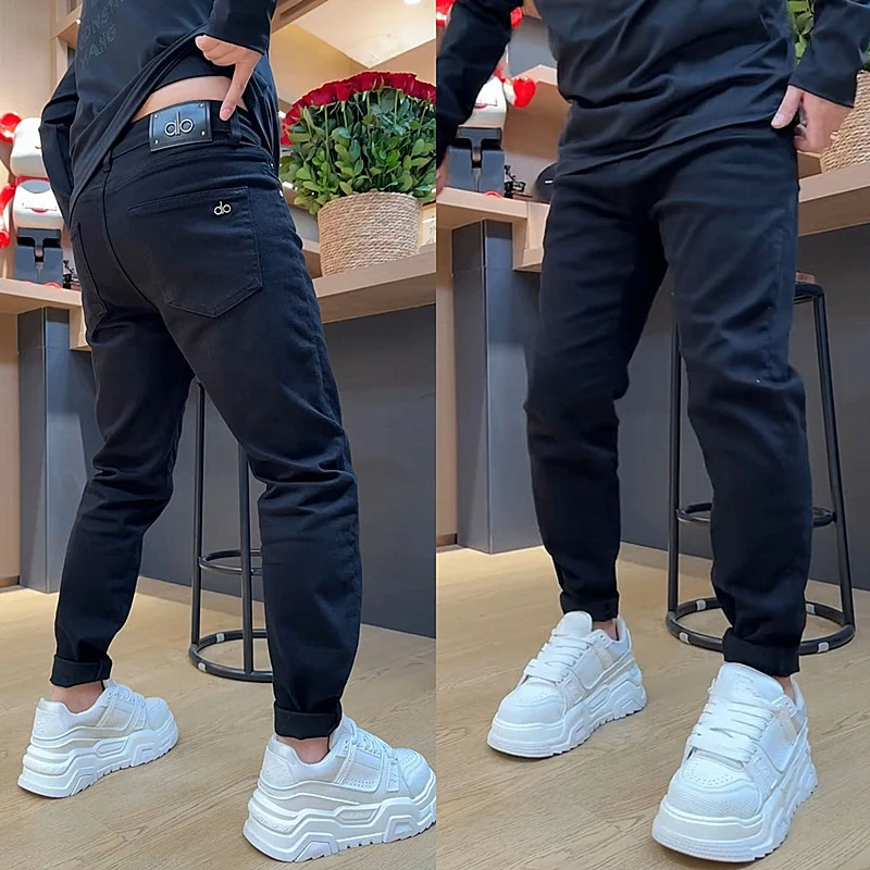 秋季新款轻奢高档弹力修身牛仔裤男士纯色简约显瘦百搭小直筒长裤