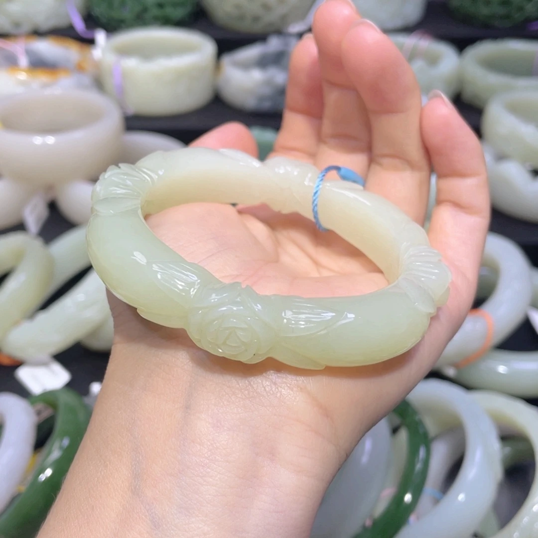 和田玉手镯未镶嵌52