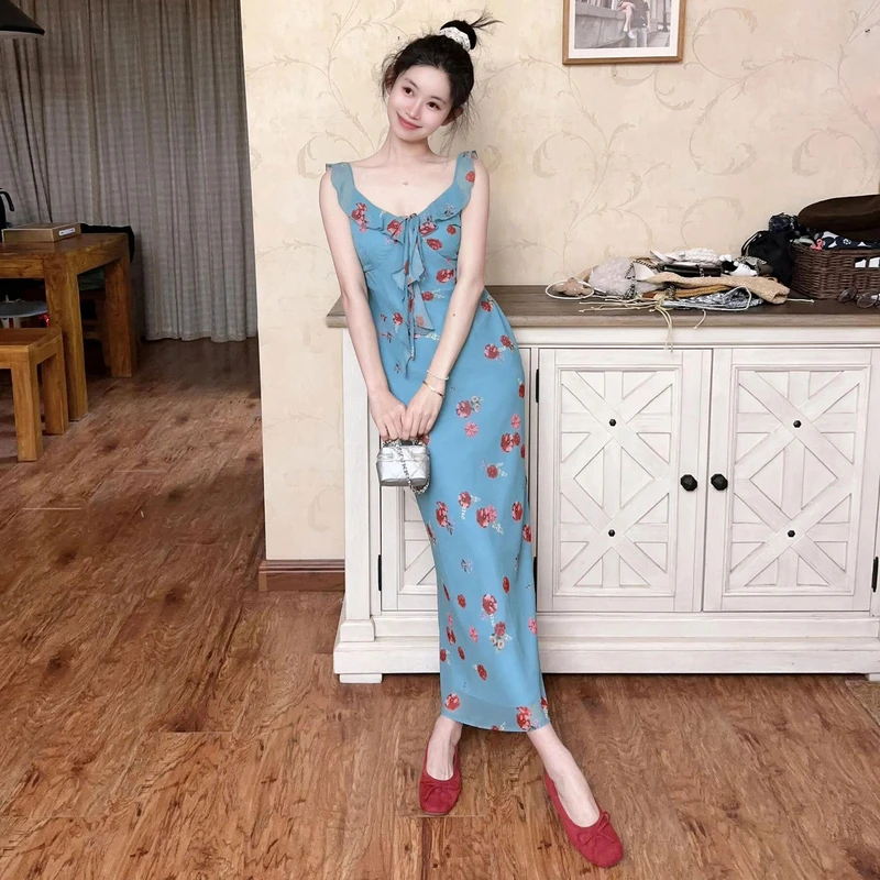 2025新款碎花吊带连衣裙子夏季今年流行爆款气质掐腰法式长裙3708