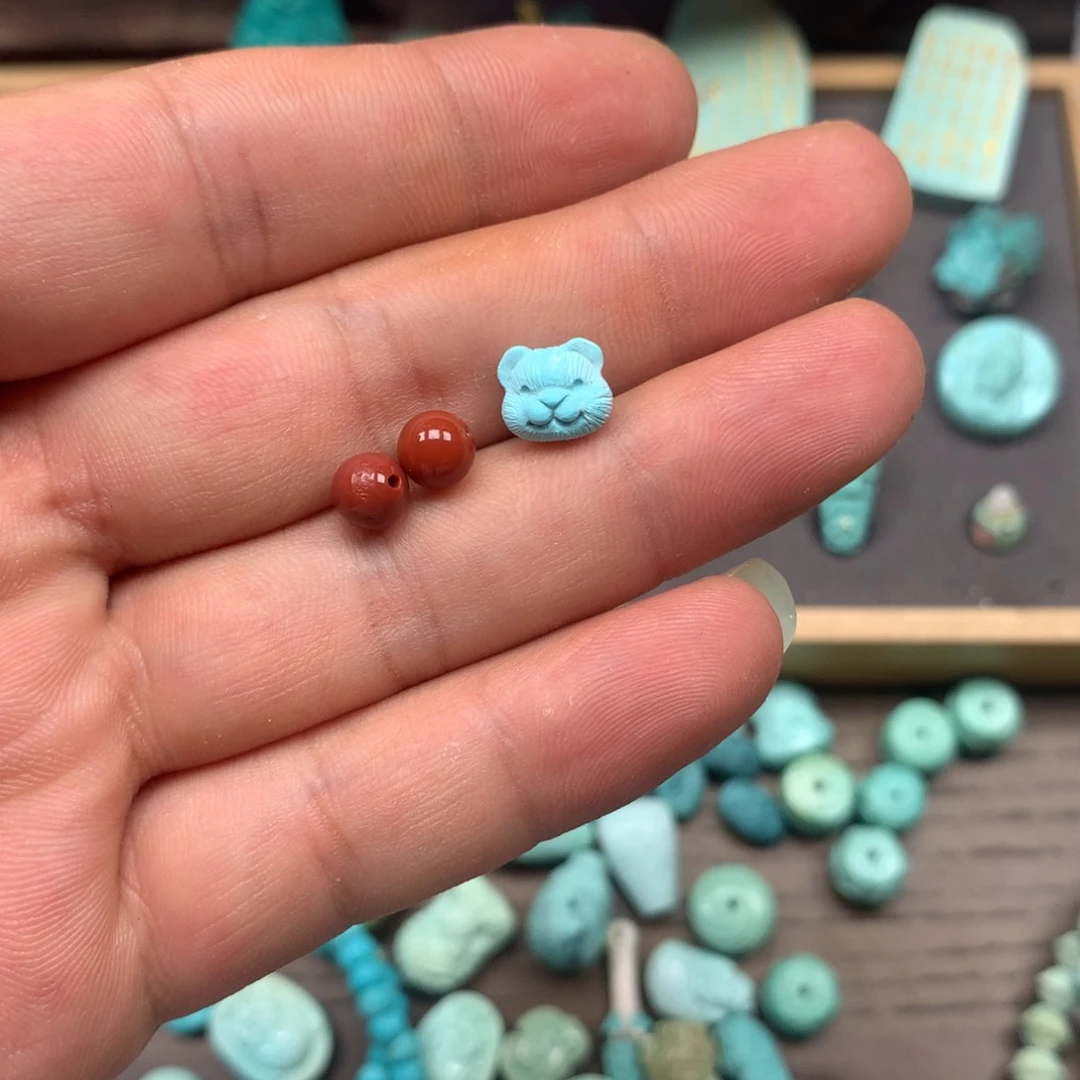 南红玛瑙雕刻未镶嵌