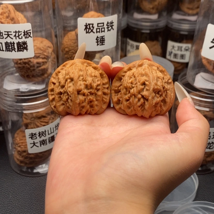 【闪购商品】手串/手链核桃?****座白狮子44。