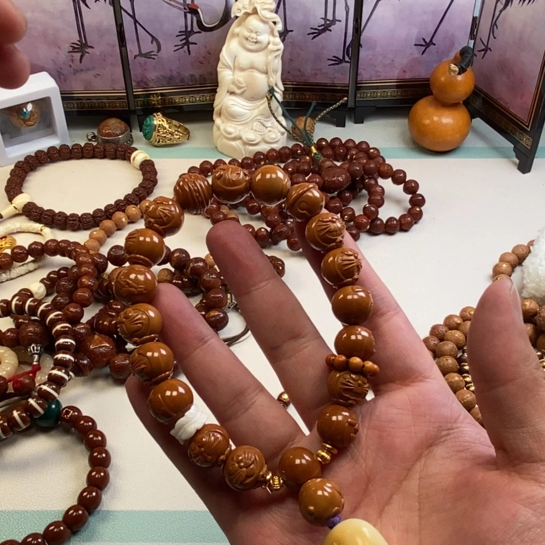 猴头核桃吊坠。。。。。。。。。。。。