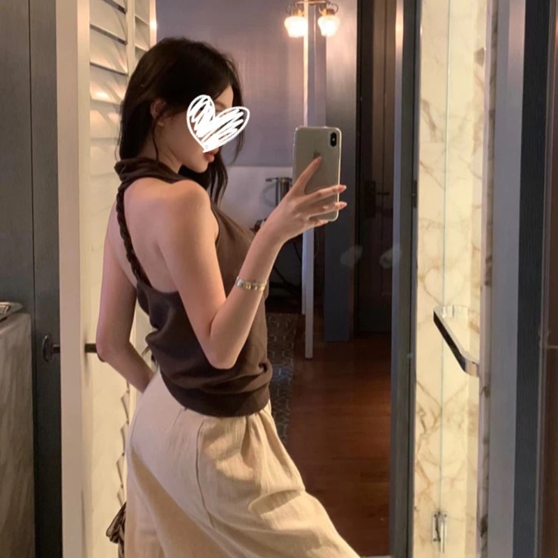 Lilybrown荡领挂脖扭绳设计吊带背心女夏外穿设计感露背高级上衣