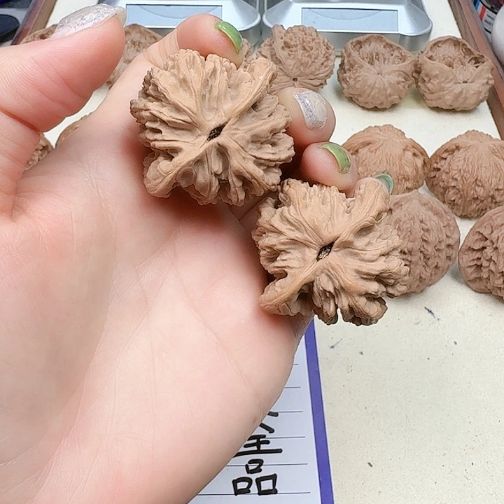 文玩核桃吊坠ㅤ****ㅤ42全品原装无药麦穗虎头