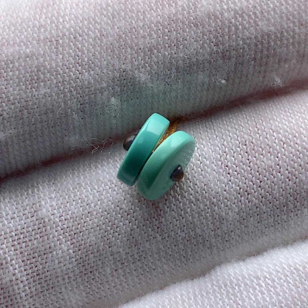 绿松石颈饰未镶嵌泰***炮