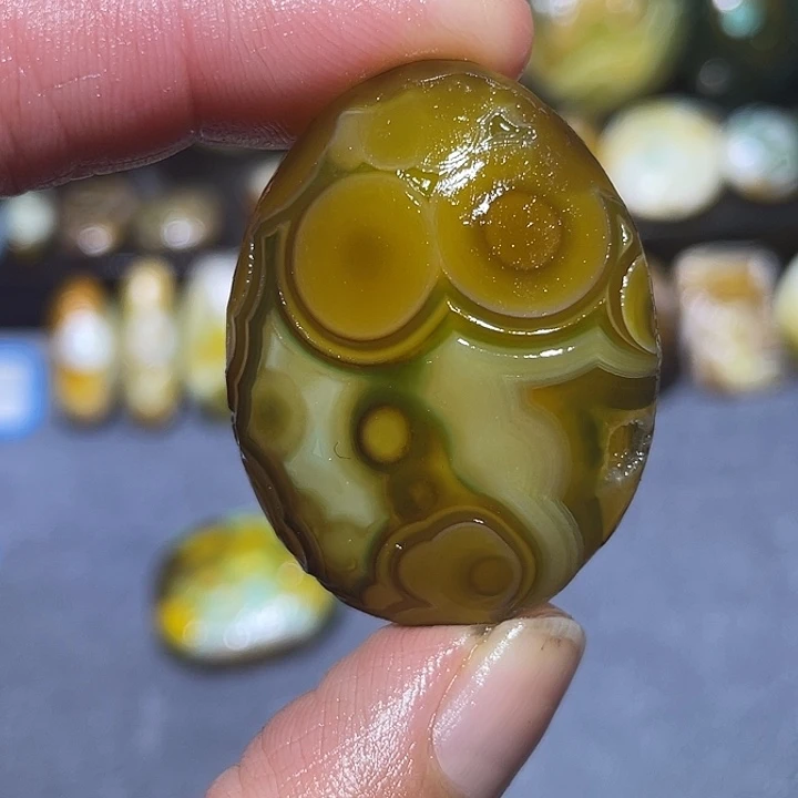 玛瑙/玉髓未镶嵌珠宝奇石