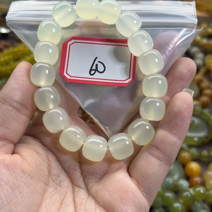 未镶嵌蛇纹石玉手链
