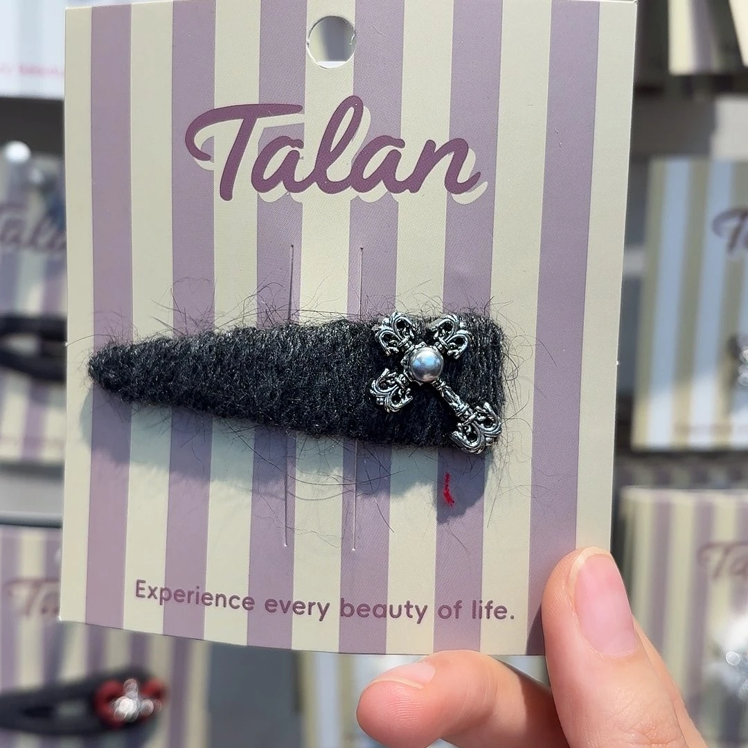 布艺非金属灰色拜拜夹1号