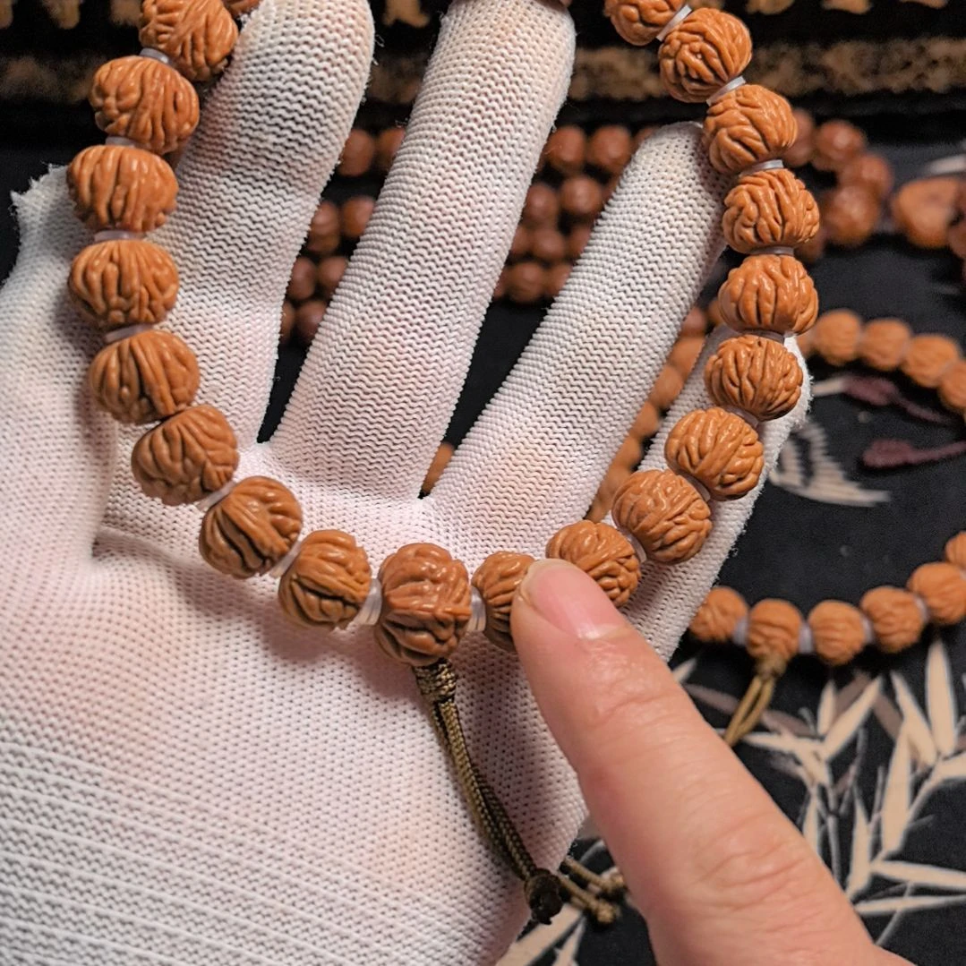 桃核吊坠小金豆手串