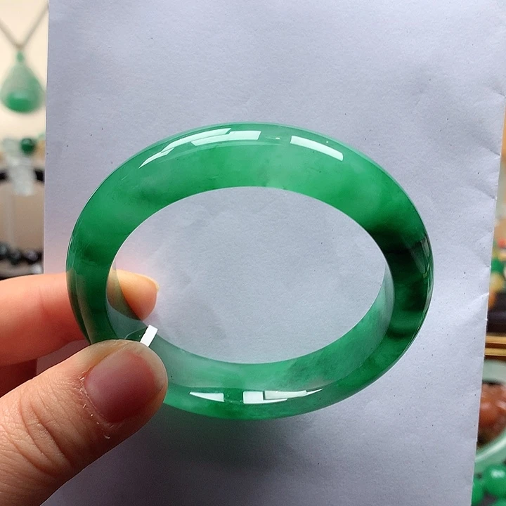 石英质玉未镶嵌手镯