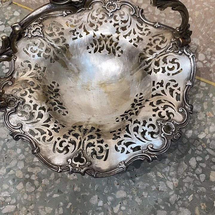 霖***涵老式铜器古朴厚重