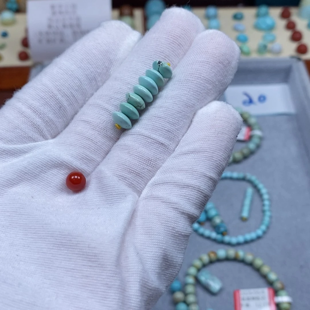 南红玛瑙配饰未镶嵌