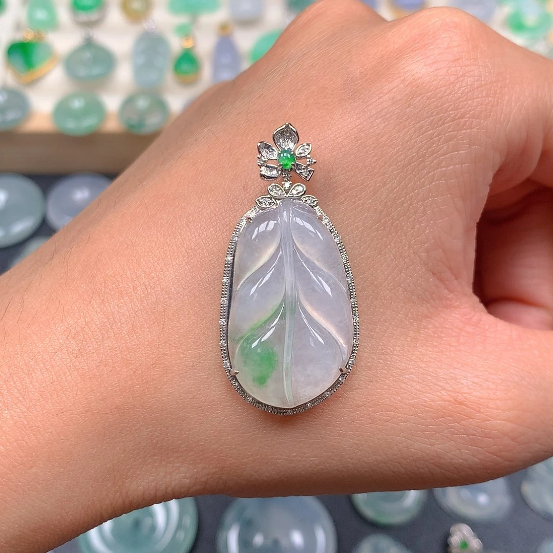 吊坠(赠链)18K金镶嵌翡翠