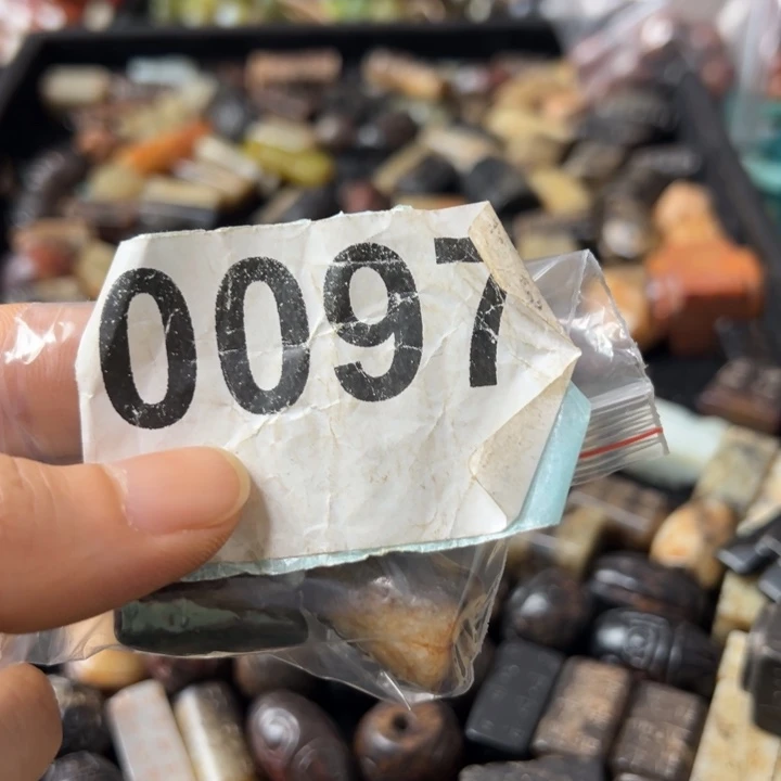 和田玉（糖玉）戒指未镶嵌e****c