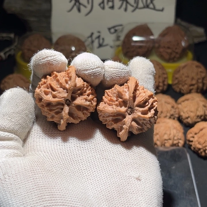 蘑***香文玩核桃把件文玩核桃