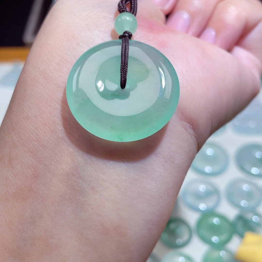 颈饰未镶嵌翡翠扣子