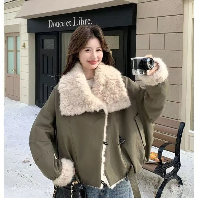 Y95区861军绿色加绒厚款翻领时尚保暖外套棉服