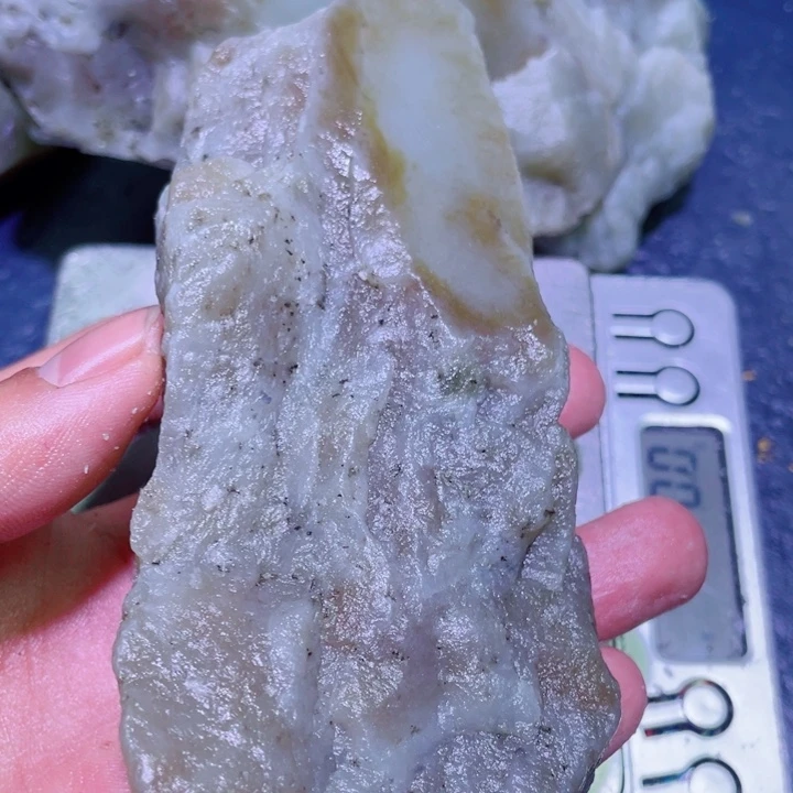 和田玉（糖玉）未镶嵌珠宝半成品