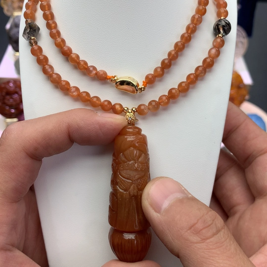 颈饰未镶嵌水晶吊坠