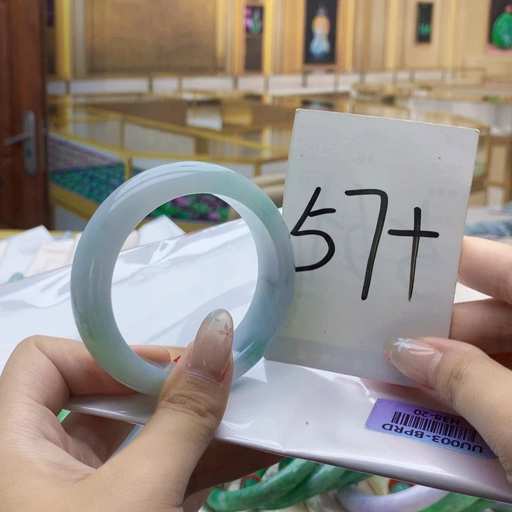 翡翠未镶嵌手镯000……