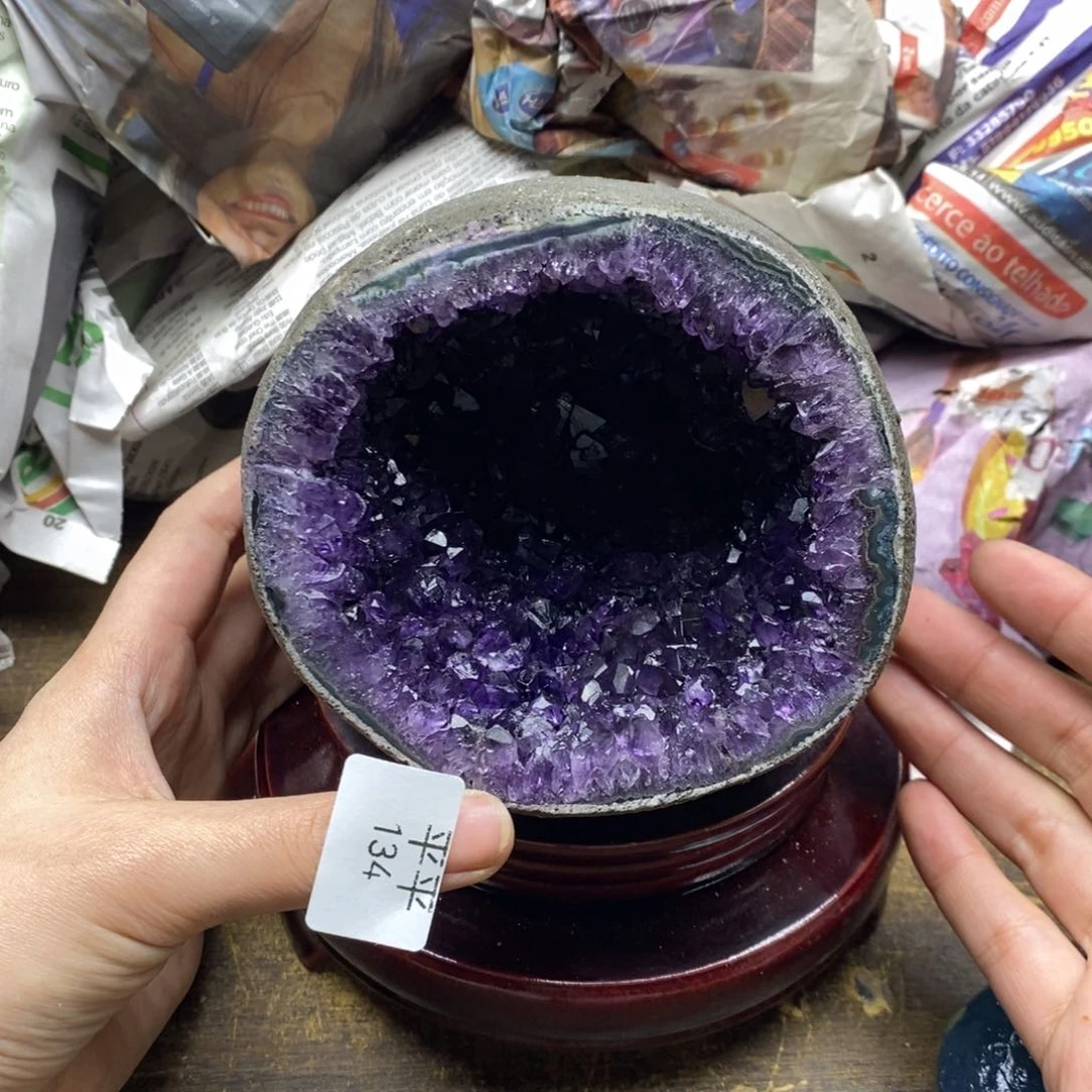 紫晶乌拉圭未镶嵌