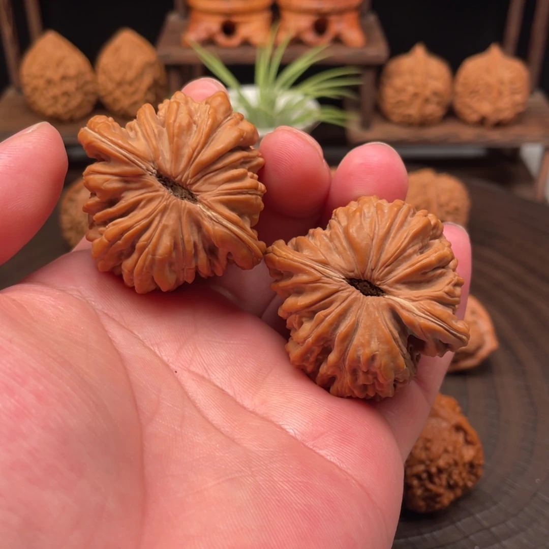 文玩核桃把件45四座楼