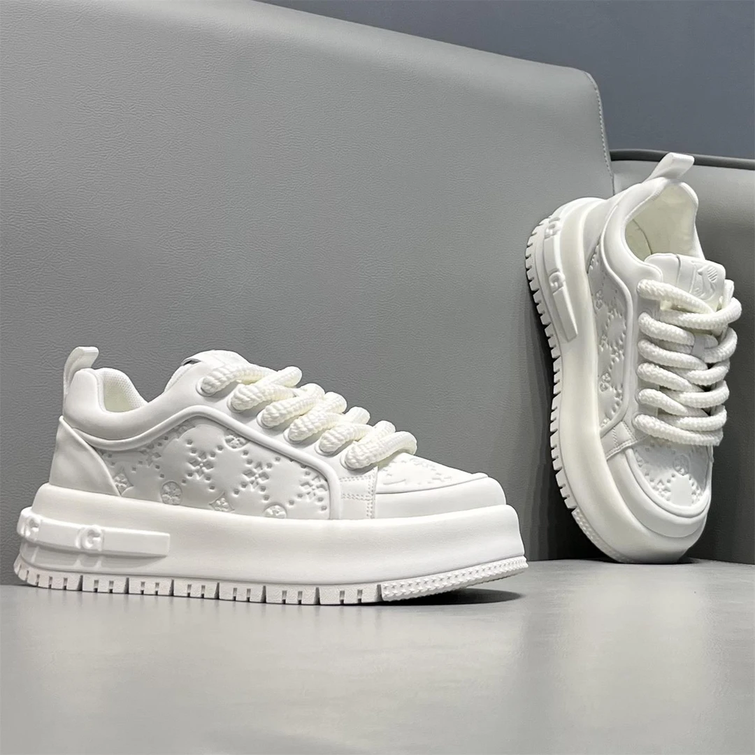 欧洲站男鞋高端轻奢时尚休闲鞋厚底增高舒适网红鞋子男款