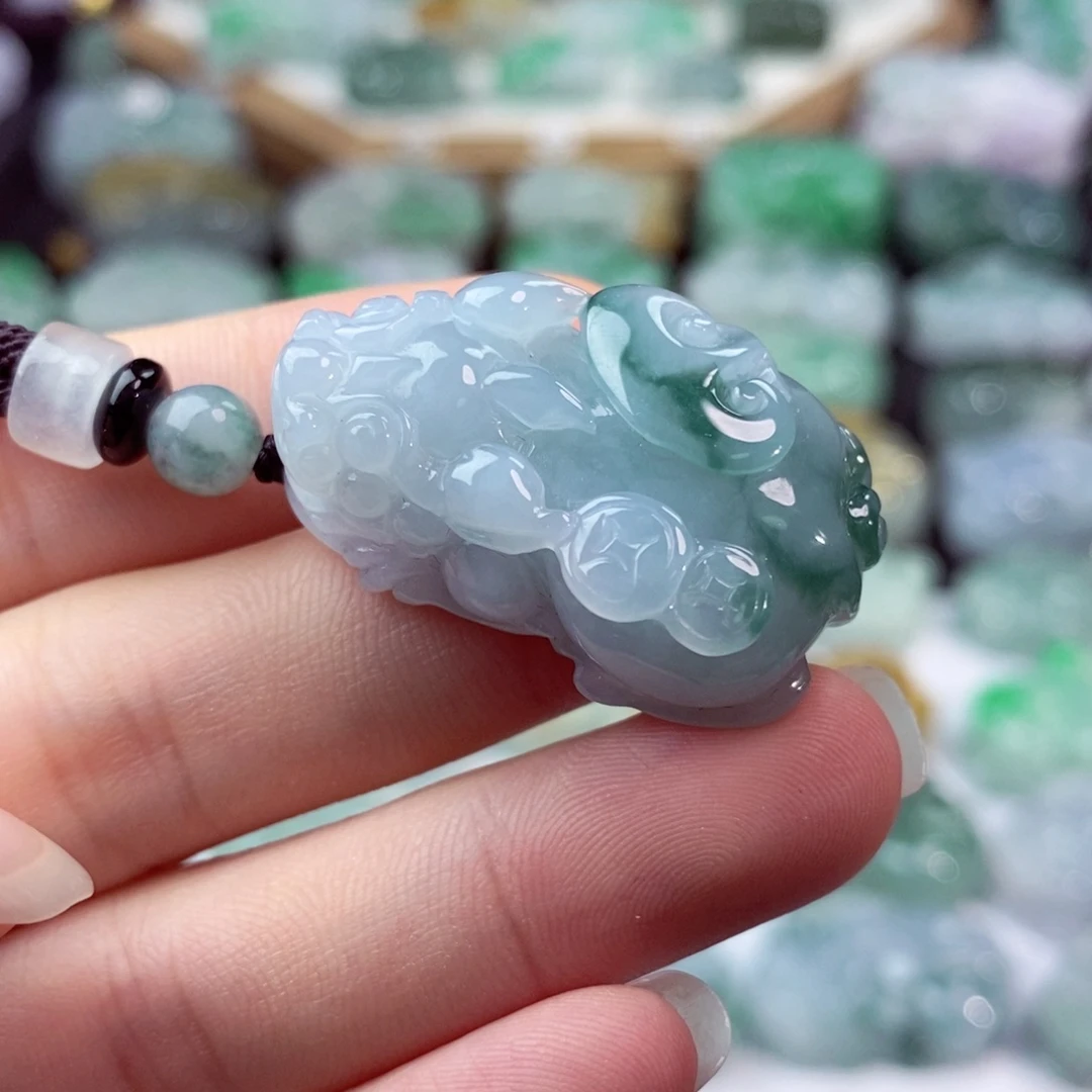 翡翠未镶嵌颈饰洋*洋天然