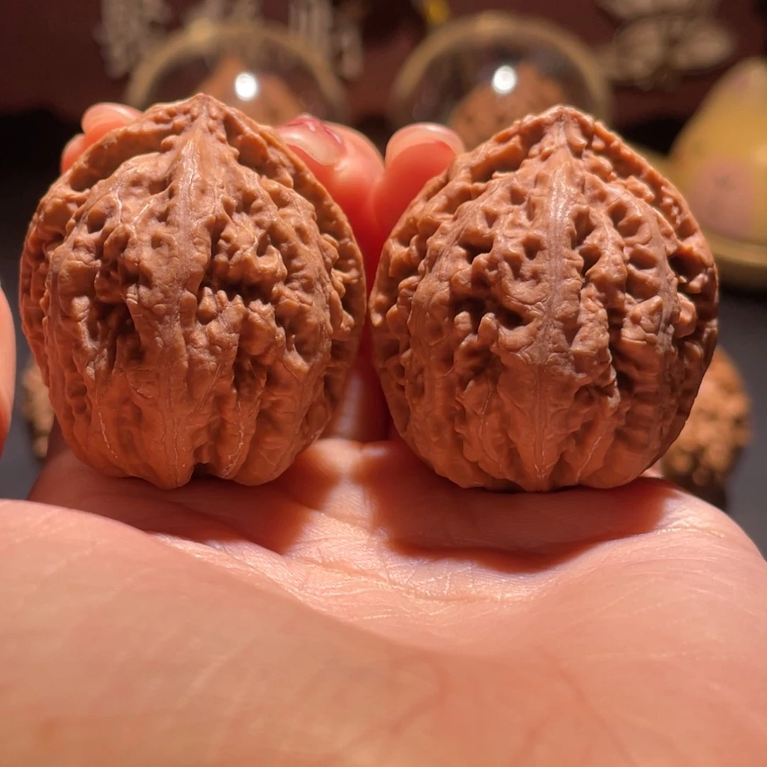 文玩核桃吊坠娇美楸1