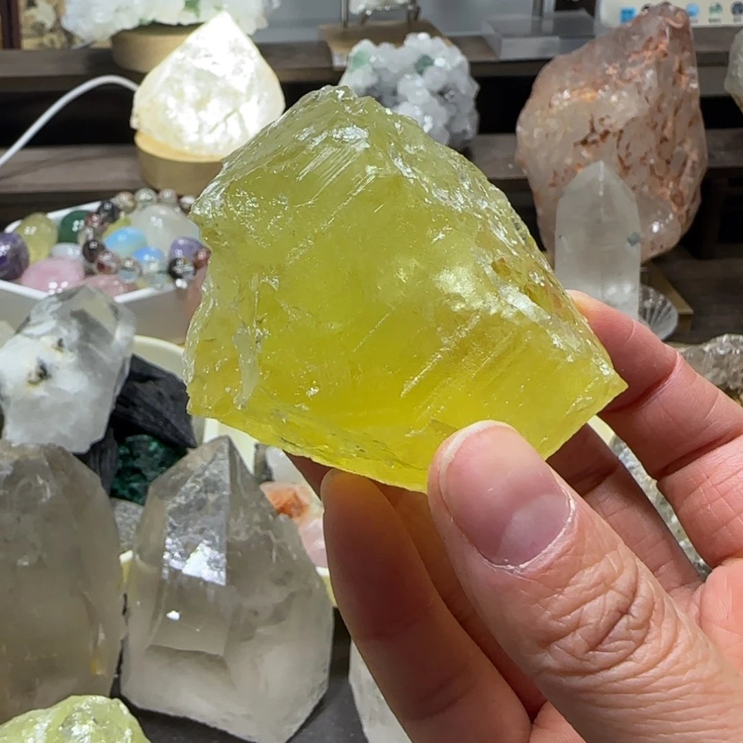 谷***啵未镶嵌水晶车挂不退换手握