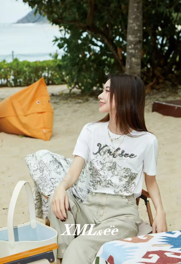 白色棉质印花T恤